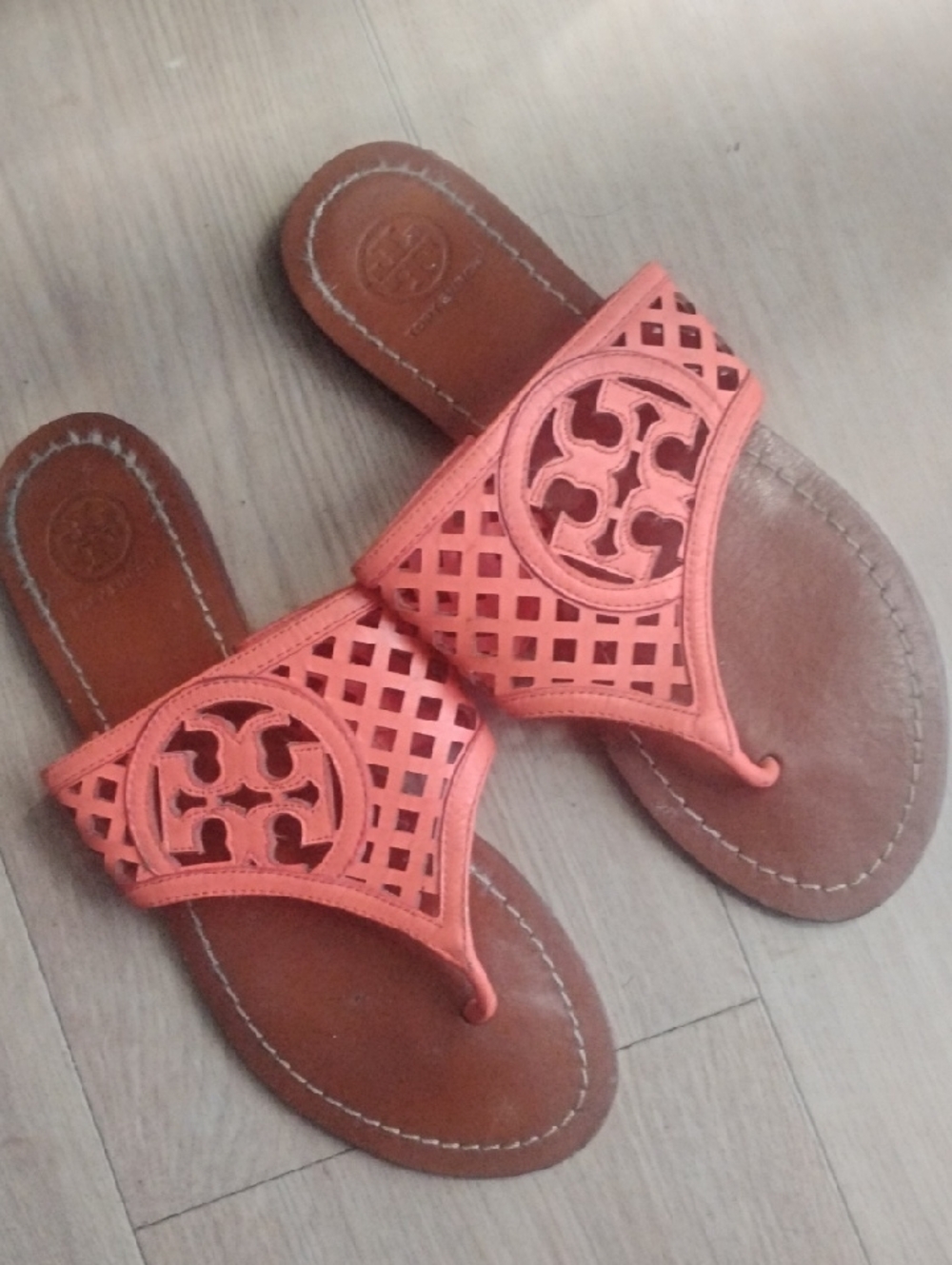 Tory Burch Orange Leather Cutout Thong Sandals 6.5